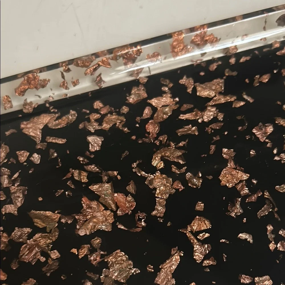 Tray for bathroom, kitchen or bedroom made of resin never been used